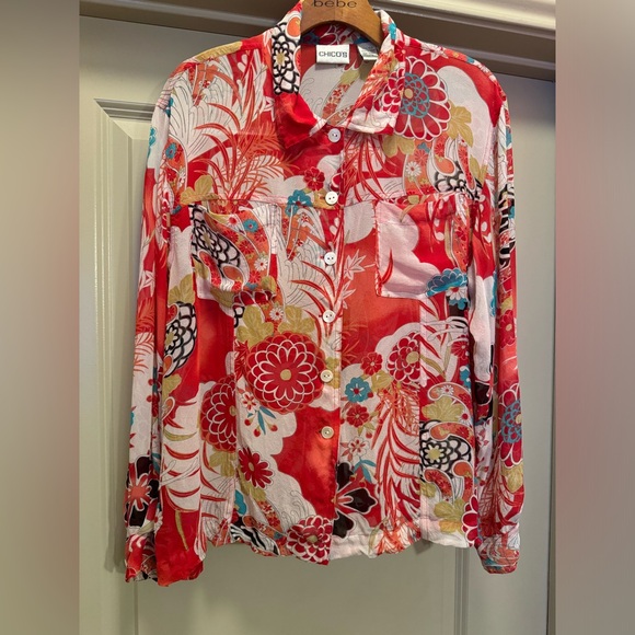 CHICO’S Silk Red Floral Blouse size M - Picture 3 of 12